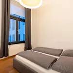 Pempelfort Luxury Townhouse